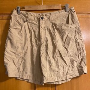 Nwot New Mountain Hardwear womens shorts size 10